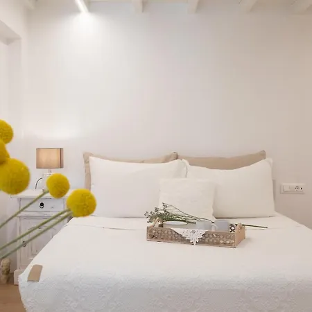 Levantes House Mykonos